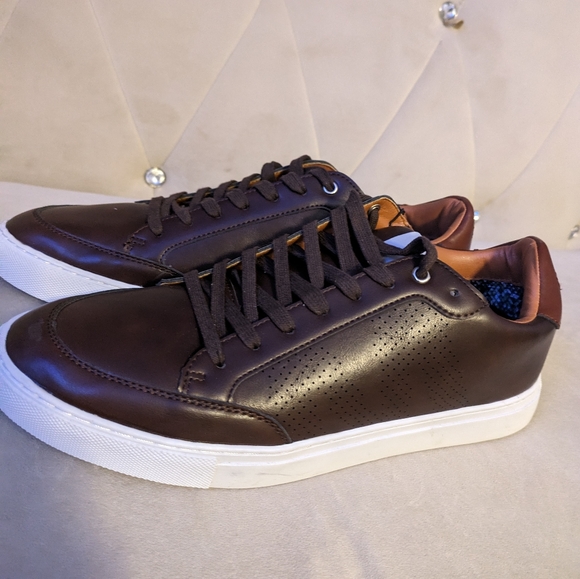 NWOB Madden by Steve Madden Leather Lace up Brown Sneakers Men's 10 - Picture 3 of 7